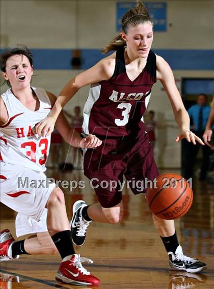 Thumbnail 3 in Halls vs Alcoa (Kroger Thanksgiving Classic) photogallery.