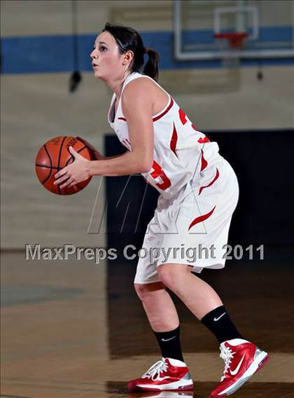 Thumbnail 1 in Halls vs Alcoa (Kroger Thanksgiving Classic) photogallery.