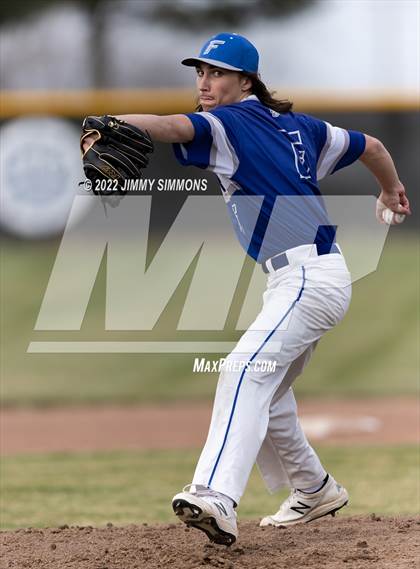 Thumbnail 3 in Freeburg @ Highland photogallery.