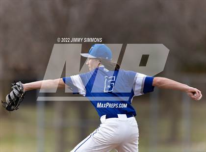 Thumbnail 2 in Freeburg @ Highland photogallery.