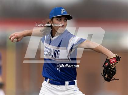 Thumbnail 2 in Freeburg @ Highland photogallery.