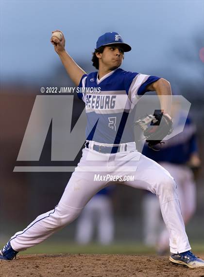 Thumbnail 3 in Freeburg @ Highland photogallery.