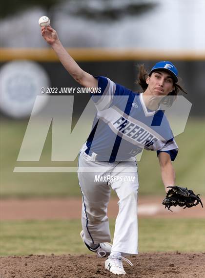 Thumbnail 2 in Freeburg @ Highland photogallery.