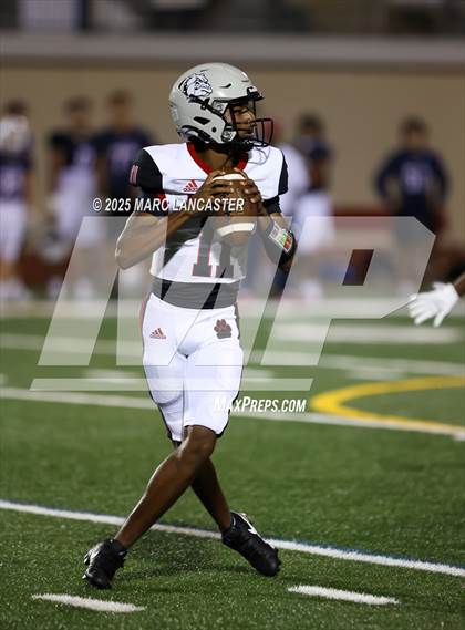 Thumbnail 2 in Butler @ Providence Day photogallery.