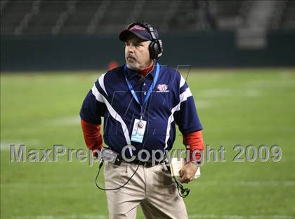 Thumbnail 2 in Modesto Christian vs. Parker (CIF State Small Schools Final) photogallery.