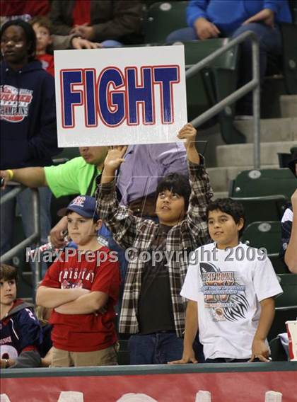 Thumbnail 1 in Modesto Christian vs. Parker (CIF State Small Schools Final) photogallery.