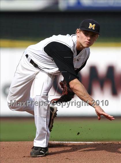 Thumbnail 1 in Webster Thomas vs. McQuaid Jesuit (Section 5 Class AA Final) photogallery.