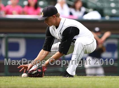 Thumbnail 3 in Webster Thomas vs. McQuaid Jesuit (Section 5 Class AA Final) photogallery.