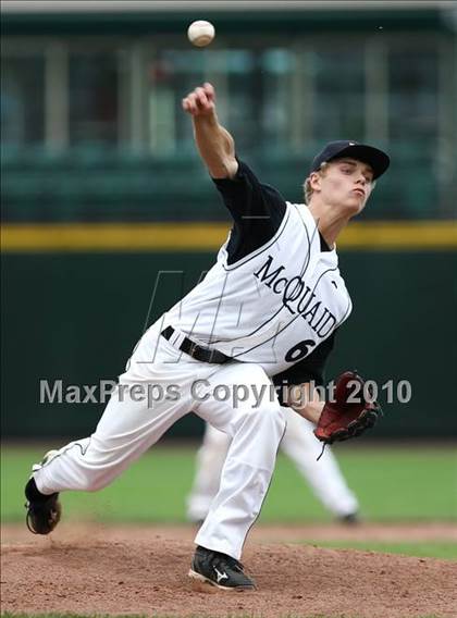 Thumbnail 3 in Webster Thomas vs. McQuaid Jesuit (Section 5 Class AA Final) photogallery.