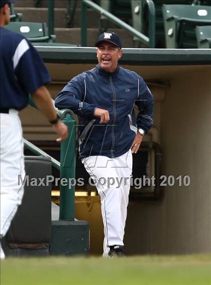 Thumbnail 1 in Webster Thomas vs. McQuaid Jesuit (Section 5 Class AA Final) photogallery.