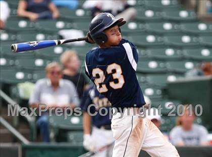 Thumbnail 2 in Webster Thomas vs. McQuaid Jesuit (Section 5 Class AA Final) photogallery.