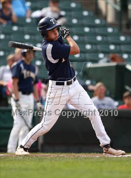 Thumbnail 3 in Webster Thomas vs. McQuaid Jesuit (Section 5 Class AA Final) photogallery.