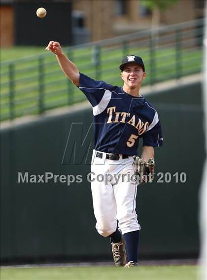Thumbnail 3 in Webster Thomas vs. McQuaid Jesuit (Section 5 Class AA Final) photogallery.