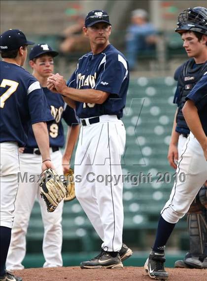 Thumbnail 2 in Webster Thomas vs. McQuaid Jesuit (Section 5 Class AA Final) photogallery.