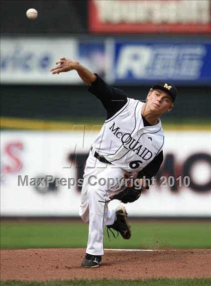 Thumbnail 3 in Webster Thomas vs. McQuaid Jesuit (Section 5 Class AA Final) photogallery.