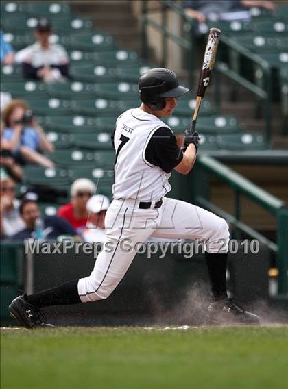 Thumbnail 3 in Webster Thomas vs. McQuaid Jesuit (Section 5 Class AA Final) photogallery.