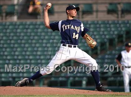 Thumbnail 2 in Webster Thomas vs. McQuaid Jesuit (Section 5 Class AA Final) photogallery.