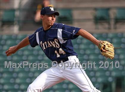 Thumbnail 3 in Webster Thomas vs. McQuaid Jesuit (Section 5 Class AA Final) photogallery.