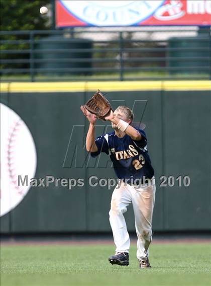 Thumbnail 3 in Webster Thomas vs. McQuaid Jesuit (Section 5 Class AA Final) photogallery.