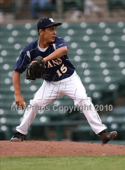 Thumbnail 3 in Webster Thomas vs. McQuaid Jesuit (Section 5 Class AA Final) photogallery.
