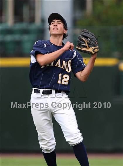 Thumbnail 3 in Webster Thomas vs. McQuaid Jesuit (Section 5 Class AA Final) photogallery.