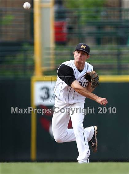 Thumbnail 2 in Webster Thomas vs. McQuaid Jesuit (Section 5 Class AA Final) photogallery.