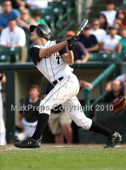 Thumbnail 1 in Webster Thomas vs. McQuaid Jesuit (Section 5 Class AA Final) photogallery.