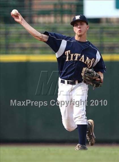 Thumbnail 2 in Webster Thomas vs. McQuaid Jesuit (Section 5 Class AA Final) photogallery.