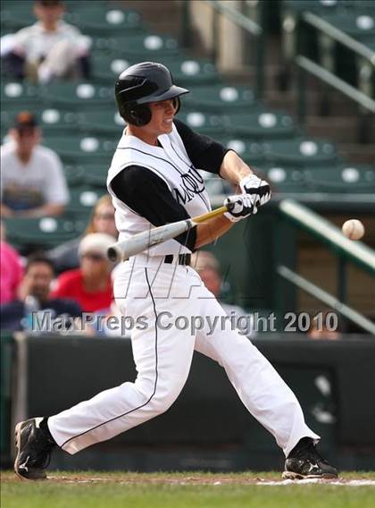 Thumbnail 3 in Webster Thomas vs. McQuaid Jesuit (Section 5 Class AA Final) photogallery.