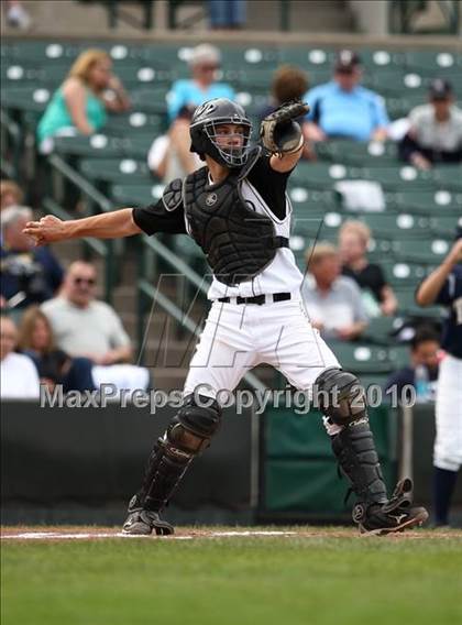 Thumbnail 2 in Webster Thomas vs. McQuaid Jesuit (Section 5 Class AA Final) photogallery.