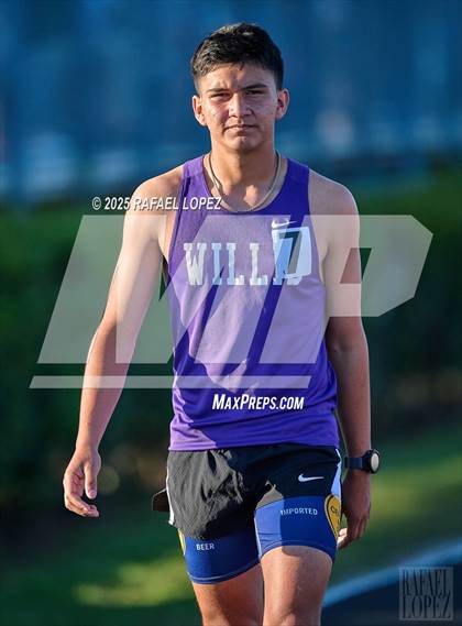 Thumbnail 3 in Dog Pound Invitational (400M) photogallery.