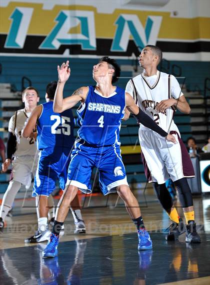 Thumbnail 2 in Chula Vista vs. Point Loma (Eagle Invitational) photogallery.