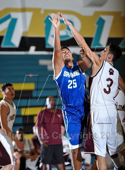 Thumbnail 1 in Chula Vista vs. Point Loma (Eagle Invitational) photogallery.