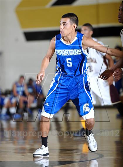 Thumbnail 3 in Chula Vista vs. Point Loma (Eagle Invitational) photogallery.