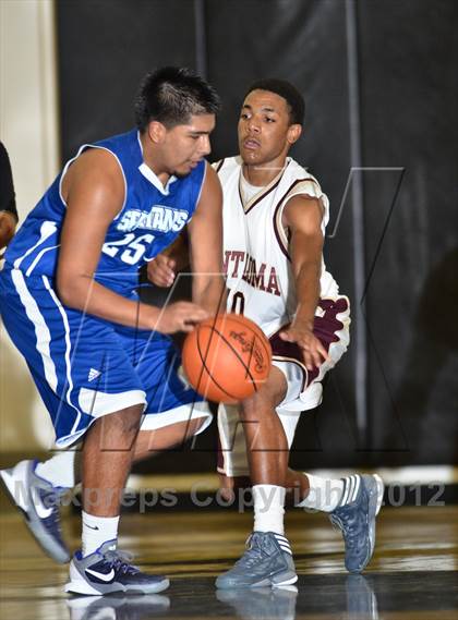 Thumbnail 2 in Chula Vista vs. Point Loma (Eagle Invitational) photogallery.