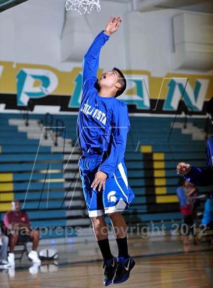 Thumbnail 2 in Chula Vista vs. Point Loma (Eagle Invitational) photogallery.