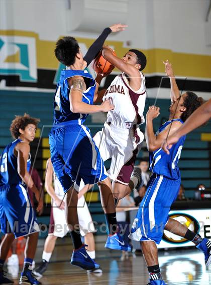 Thumbnail 3 in Chula Vista vs. Point Loma (Eagle Invitational) photogallery.