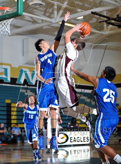 Thumbnail 1 in Chula Vista vs. Point Loma (Eagle Invitational) photogallery.