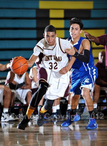 Thumbnail 3 in Chula Vista vs. Point Loma (Eagle Invitational) photogallery.