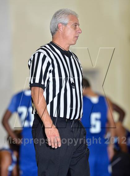 Thumbnail 1 in Chula Vista vs. Point Loma (Eagle Invitational) photogallery.