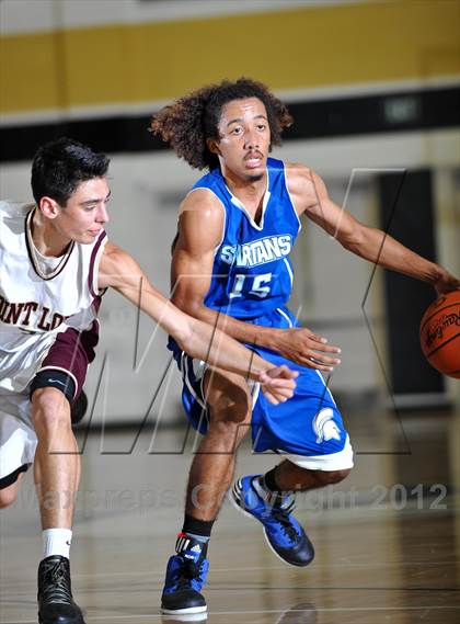 Thumbnail 1 in Chula Vista vs. Point Loma (Eagle Invitational) photogallery.