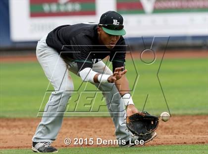 Thumbnail 1 in College Park vs. De La Salle photogallery.