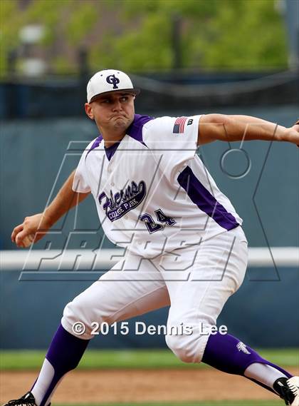 Thumbnail 1 in College Park vs. De La Salle photogallery.