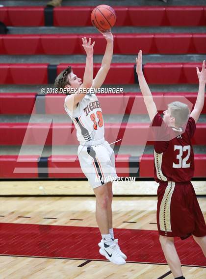 Thumbnail 1 in Faith Christian vs Sterling (CHSAA 3A Consolation) photogallery.