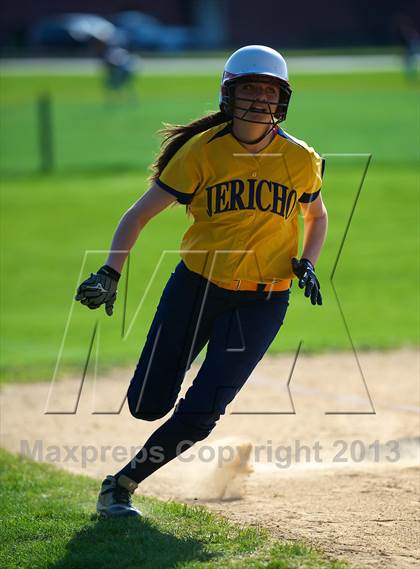 Thumbnail 3 in Roslyn @ Jericho photogallery.