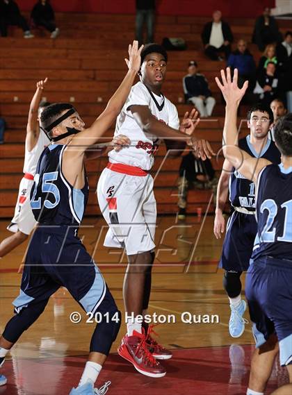 Thumbnail 2 in Palm Springs vs. Crescenta Valley (MaxPreps Holiday Classic) photogallery.