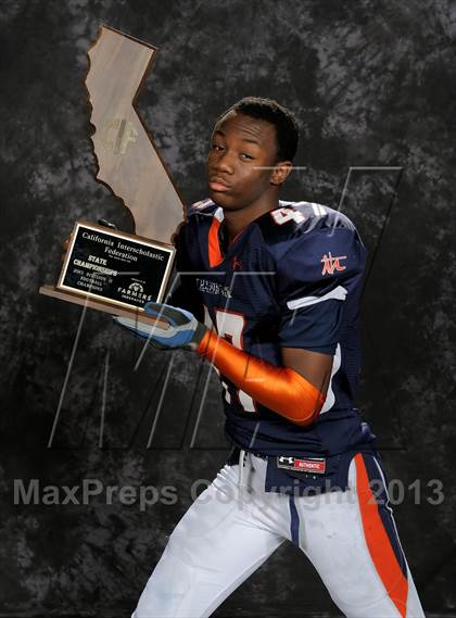 Thumbnail 2 in Chaminade (CIF State D2 Awards) photogallery.
