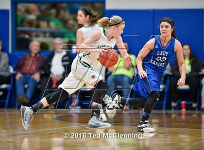 Thumbnail 2 in Valley Springs vs. Paris (AAA 3A State Playoff) photogallery.