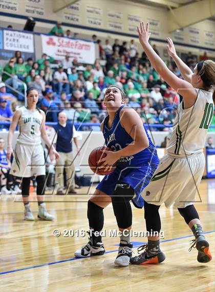 Thumbnail 1 in Valley Springs vs. Paris (AAA 3A State Playoff) photogallery.