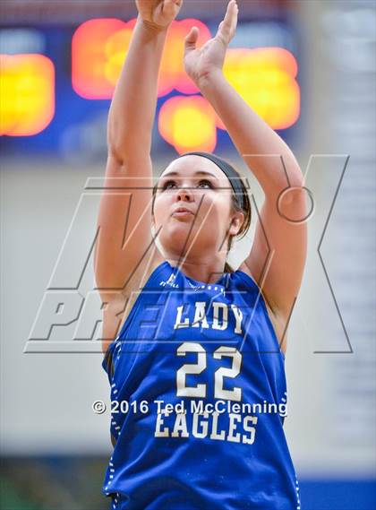 Thumbnail 1 in Valley Springs vs. Paris (AAA 3A State Playoff) photogallery.